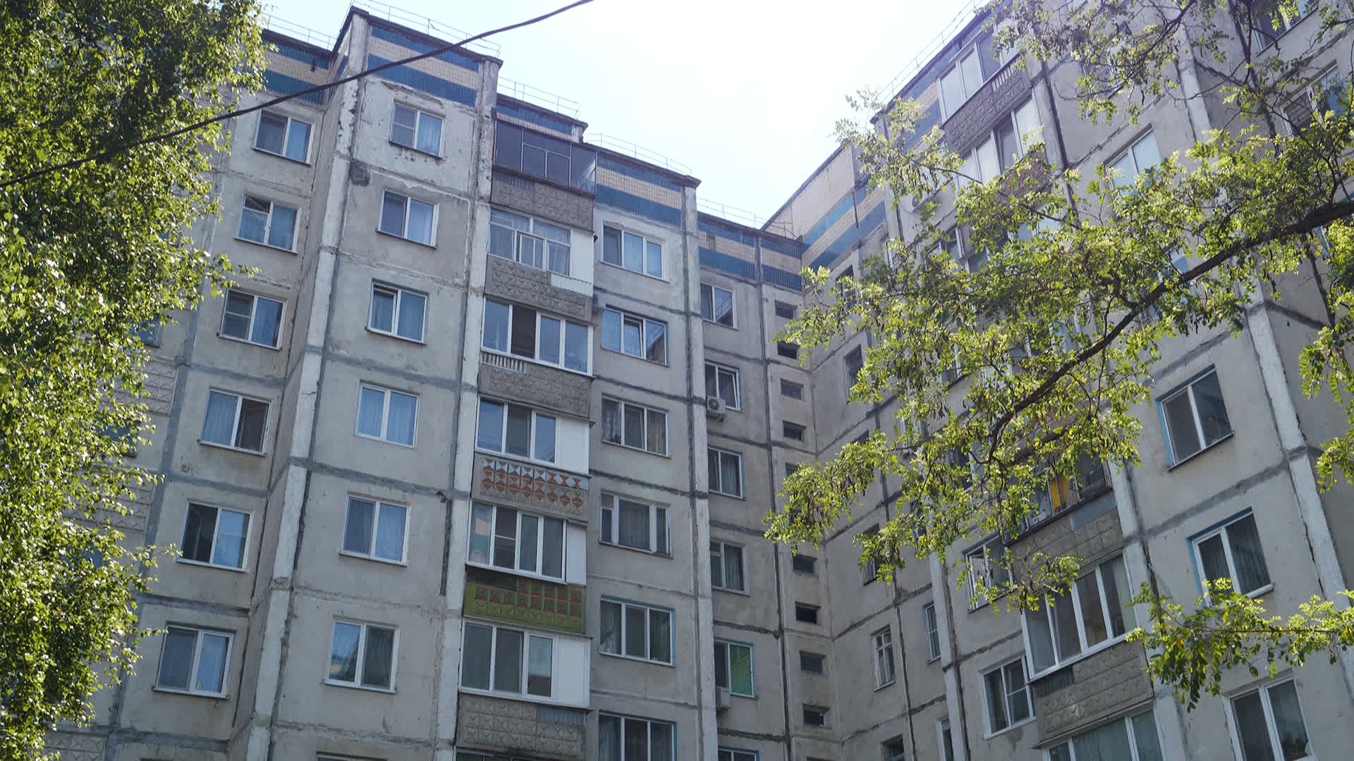 В Белгороде за неделю восстановили 362 дома и квартиры