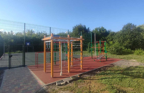 В грайворонском селе Почаево завершается строительство детской и спортивной площадок